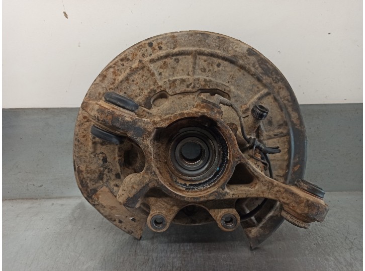 Recambio de mangueta trasera derecha para land rover discovery 2.7 td v6 cat referencia OEM IAM RLH500020 