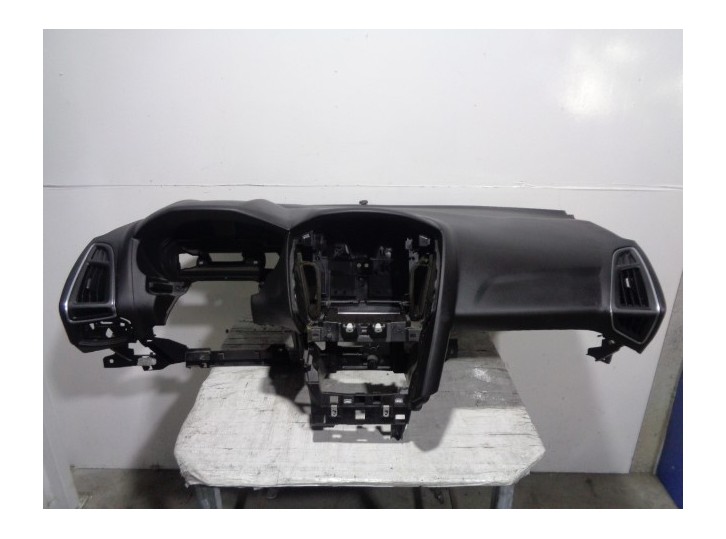 Recambio de salpicadero para ford focus lim. (cb8) 1.6 tdci cat referencia OEM IAM 1851699 NEGRO 