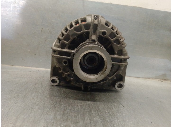 Recambio de alternador para opel astra h berlina 1.6 16v referencia OEM IAM 55556067 0124425020 BOSCH