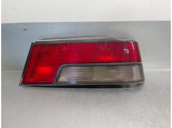Replacement rear right tail light for Peugeot 405 sedan 1.9 cat OEM IAM reference 635192 4 DOORS