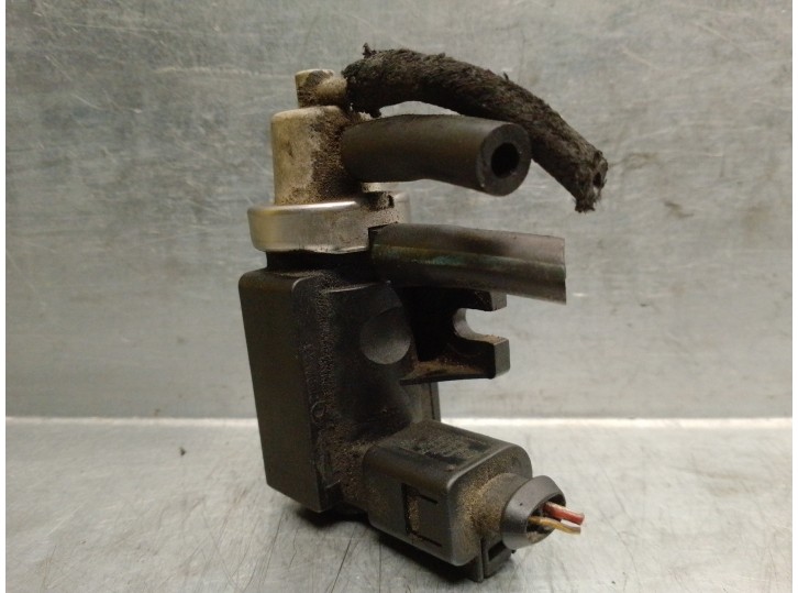 Recambio de electrovalvula vacio para audi a4 berlina (8e) 2.5 v6 24v tdi referencia OEM IAM 1J0906627B 72290345 PIERBURG