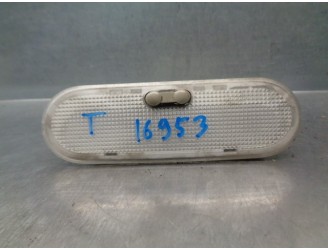 Recambio de luz interior para renault kangoo 1.5 dci diesel referencia OEM IAM 8200439421 TRASERA