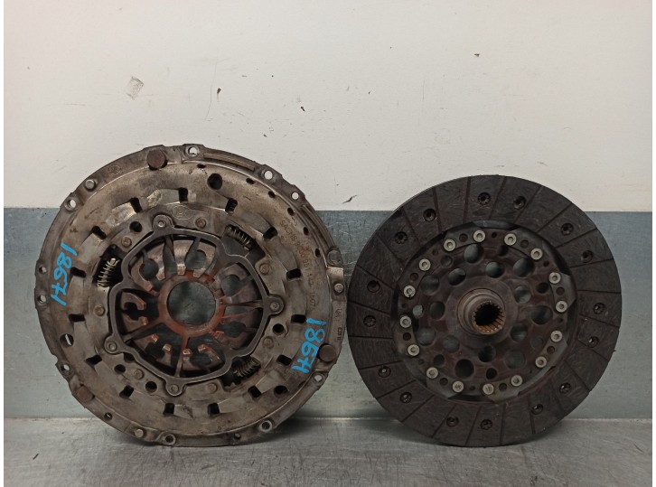 Recambio de kit embrague para renault espace iv (jk0) 2.2 dci turbodiesel referencia OEM IAM 7701475950 123041910 LUK