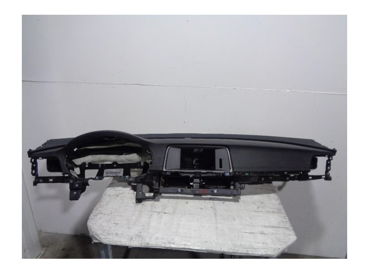 Recambio de salpicadero para kia optima 1.7 crdi cat referencia OEM IAM 84710D4000WK NEGRO 