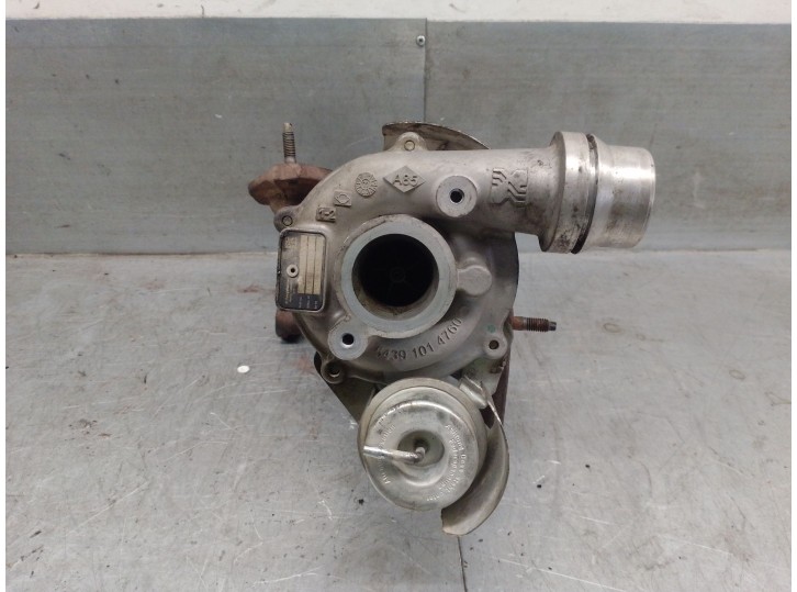Recambio de turbocompresor para dacia sandero 1.5 dci diesel fap cat referencia OEM IAM 82728353 144110429R BORGWANER