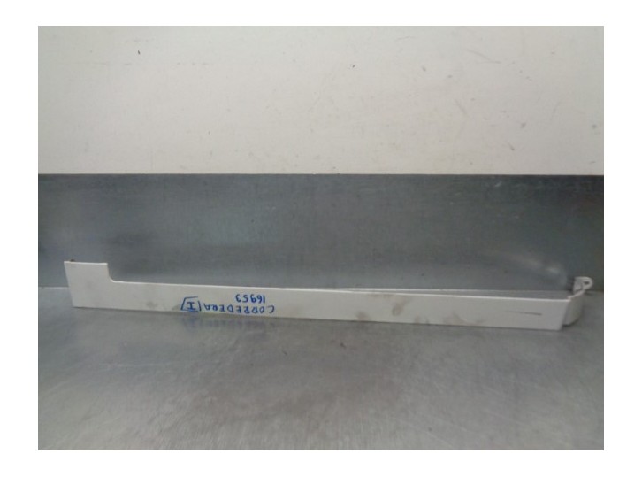 Replacement trim for Renault Kangoo 1.5 dCi diesel OEM IAM reference 8200440897C 