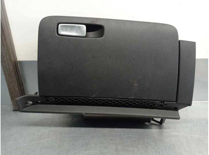 Recambio de guantera para audi a1 (8x) ambition referencia OEM IAM 8X1857035 