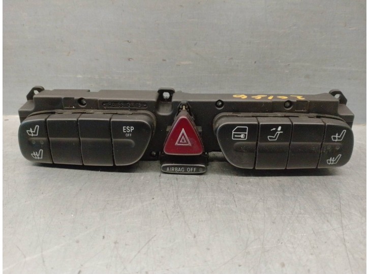 Replacement hazard warning switch for Mercedes-Benz C-Class (W203) Sedan 2.2 CDi CAT OEM IAM reference 2038208110 