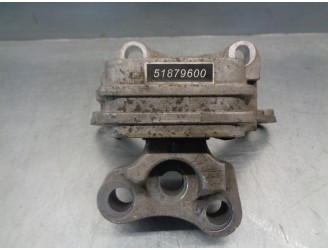 Recambio de soporte motor izquierdo para alfa romeo giulietta (191) 2.0 jtdm referencia OEM IAM 51879600  