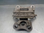 Recambio de soporte motor izquierdo para alfa romeo giulietta (191) 2.0 jtdm referencia OEM IAM 51879600 