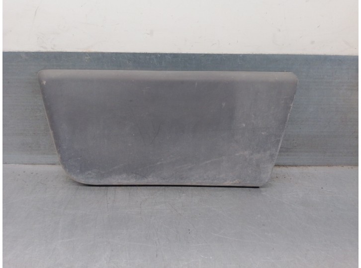 Replacement front moldings for Fiat Ducato closed box 33 (06.2006 =>) 2.3 JTD cat OEM IAM reference 1305773070 