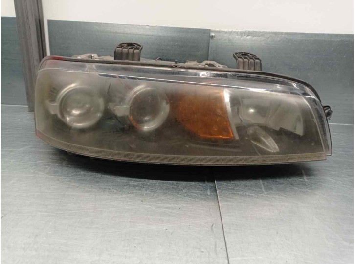 Recambio de faro derecho para fiat punto berlina (188) 1.2 cat referencia OEM IAM 46837399 3 PUERTAS
