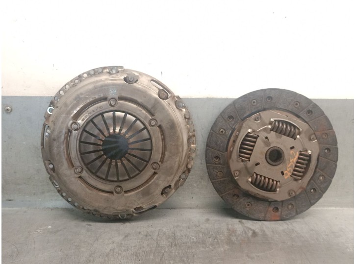 Recambio de kit embrague para skoda scala (nw1) 1.0 tsi referencia OEM IAM 04C141025P 04C141025P TYP