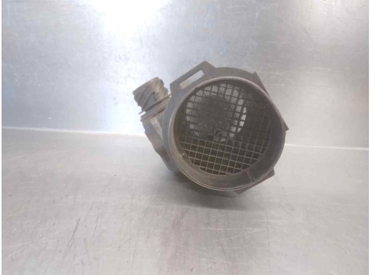 Replacement mass air flow sensor for BMW 5 Series Saloon (E39) 520i OEM IAM reference 11730033 5WK9007 SIEMENS