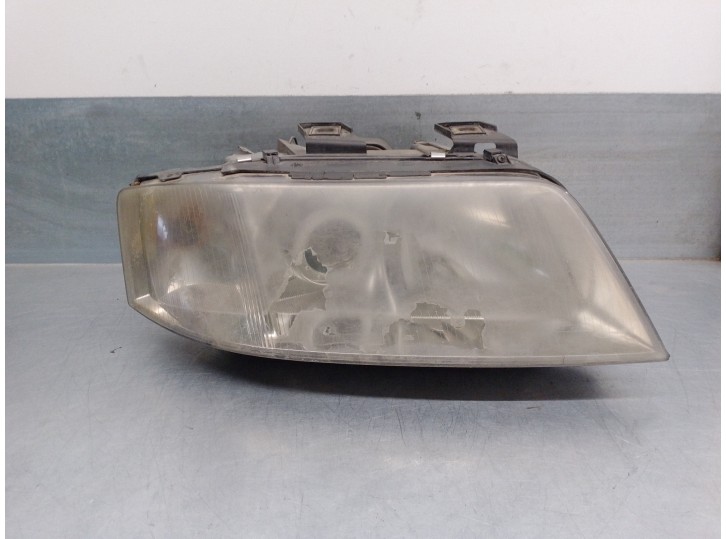 Recambio de faro derecho para audi a6 berlina (4b2) 2.5 v6 24v tdi referencia OEM IAM A4B0941004BH 4 PUERTAS