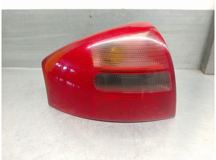 Recambio de piloto trasero izquierdo para audi a6 berlina (4b2) 2.5 v6 24v tdi referencia OEM IAM 4B5945095 148151 4 PUERTAS