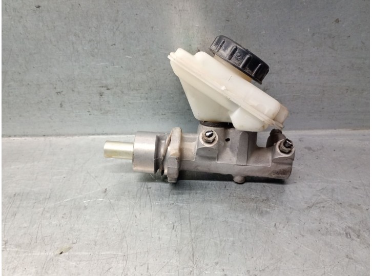 Replacement brake master cylinder for Citroën Saxo 1.1 OEM IAM reference 311969 4601F4 