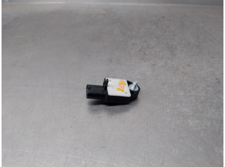 Recambio de sensor impacto para lexus is 200 (ds2/is2) d-cat referencia OEM IAM 8983102020 TRW