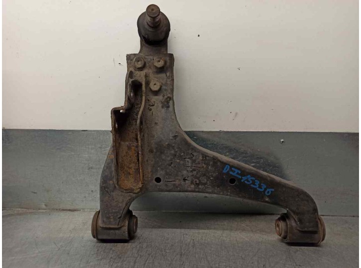 Recambio de brazo suspension inferior delantero izquierdo para ssangyong rodius xdi referencia OEM IAM 4450121001  