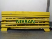 Recambio de rejilla delantera para nissan nissan l - 35.4r | 0.90... l35/2 referencia OEM IAM 15200144  