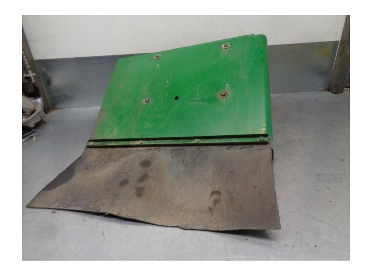 Recambio de guardabarros para nissan nissan l - 35.4r | 0.90... l35/2 referencia OEM IAM 3951949  