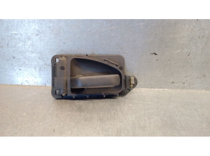 Recambio de maneta interior trasera izquierda para citroën saxo 1.1 referencia OEM IAM 9618585677 914389 