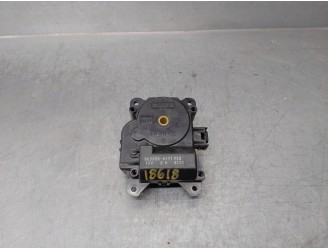 Recambio de motor calefaccion para lexus is 200 (ds2/is2) d-cat referencia OEM IAM 0638000171 DE TRAMPILLA 