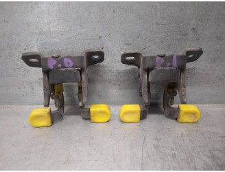 Replacement tailgate hinge for Fiat Doblo 1.3 16v JTD CAT OEM IAM reference 51810516 51810517 