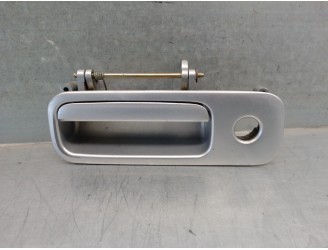 Replacement front left exterior door handle for Volkswagen Polo sedan (6N2) 1.4 OEM IAM reference 1J6827565 5 DOORS