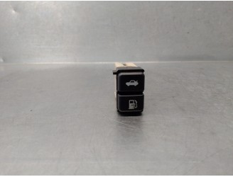 Recambio de interruptor para lexus is 200 (ds2/is2) d-cat referencia OEM IAM 8484033050 APERTURA MALETERO 