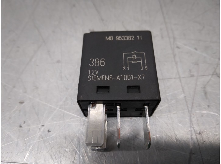 Recambio de rele para volvo s40 berlina td referencia OEM IAM MB953382 