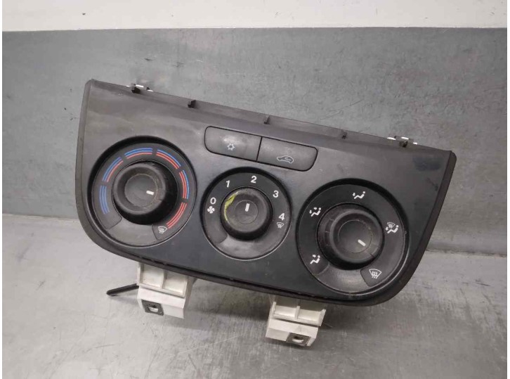 Recambio de mando calefaccion / aire acondicionado para fiat doblo 1.3 16v jtd cat referencia OEM IAM 735498657  