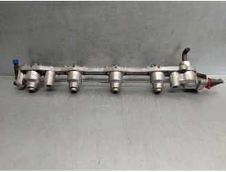 Recambio de rampa inyectora para ford fiesta berlina 1.25 16v cat referencia OEM IAM MF9H487  