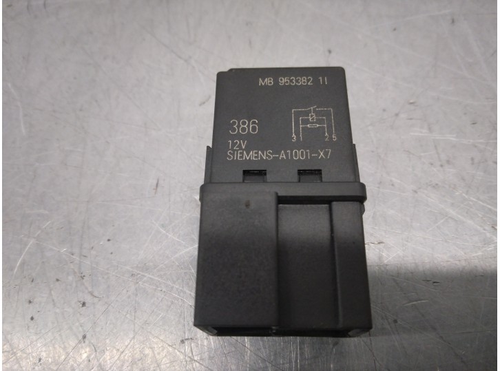 Recambio de rele para volvo s40 berlina td referencia OEM IAM MB953382 