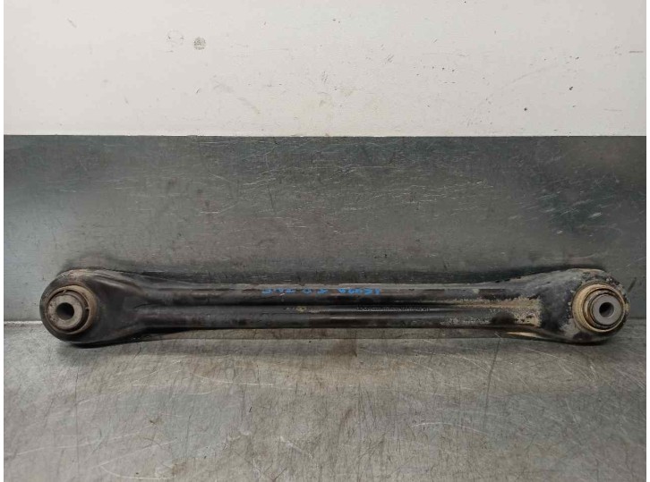Recambio de brazo suspension inferior trasero derecho para volkswagen touareg (7la) tdi r5 referencia OEM IAM 7L0501531A  