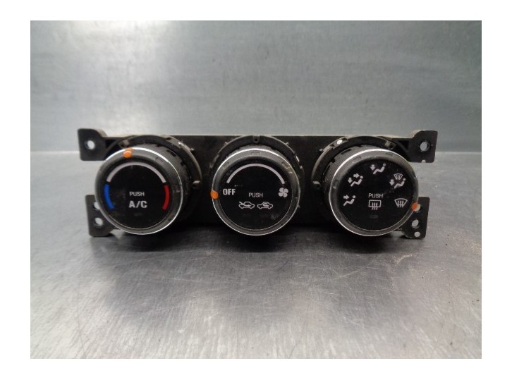 Recambio de mando climatizador para suzuki liana rh (er) 1.4 ddis referencia OEM IAM 3951059J30  