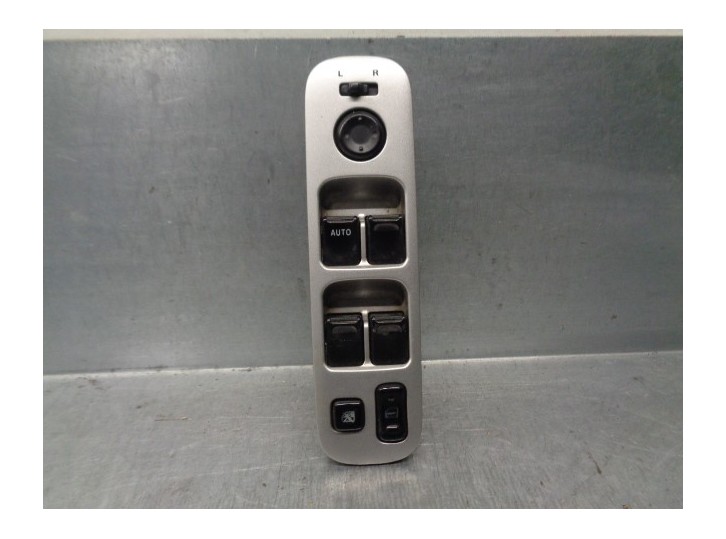 Front left window regulator switch replacement part for Suzuki Liana RH (ER) 1.4 DDiS OEM IAM reference 3799059J10 