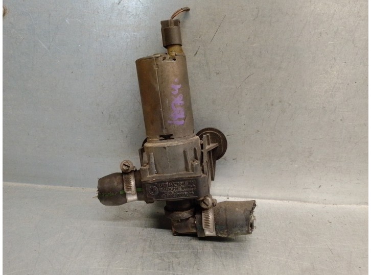 Recambio de bomba agua para bmw serie 3 berlina (e90) 2.0 turbodiesel cat referencia OEM IAM 64116928246 0392020097 BOSCH