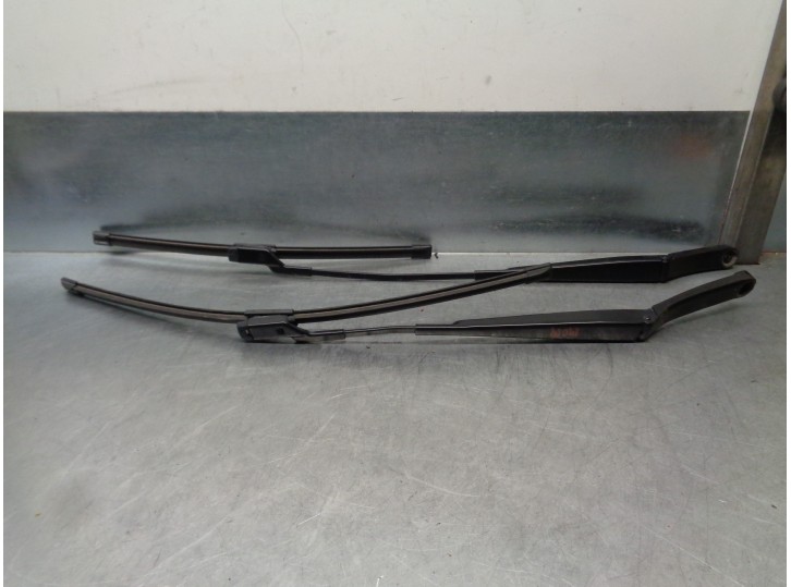 Recambio de brazo limpia delantero derecho para volkswagen passat variant (365) 2.0 tdi referencia OEM IAM 3AB955409  