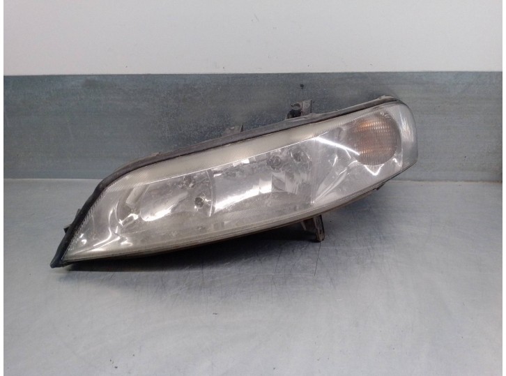 Recambio de faro izquierdo para opel vectra b berlina 2.0 dti referencia OEM IAM 90586844 67743030 4 PUERTAS