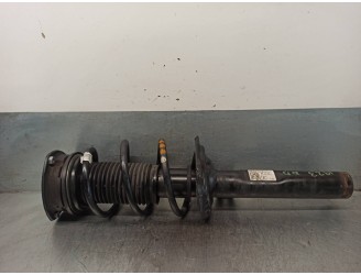 Replacement front right shock absorber for Seat Ateca (5FP) OEM IAM reference 5Q3413031H 