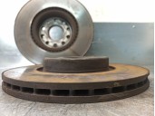 Replacement front brake disc for Volkswagen Passat Variant (365) 2.0 TDI OEM IAM reference 