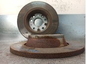 Recambio de disco freno trasero para volkswagen passat variant (365) 2.0 tdi referencia OEM IAM 1K0615601N 