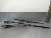 Recambio de brazo limpia delantero derecho para iveco daily caja cerrada (1989 =>) 2.5 diesel referencia OEM IAM 98443364  