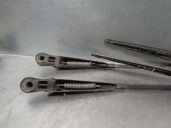 Recambio de brazo limpia delantero derecho para iveco daily caja cerrada (1989 =>) 2.5 diesel referencia OEM IAM 98443364  