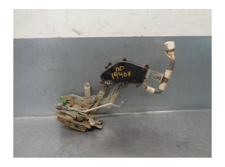 Recambio de cerradura puerta delantera derecha para daihatsu rocky todoterreno referencia OEM IAM 8127087621000 2 PINES 3 PUERTA