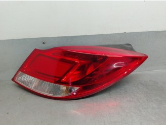 PILOTO TRASERO DERECHO 13226837 5 PUERTAS