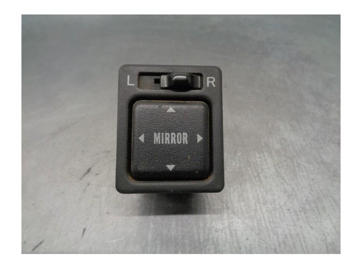 Recambio de mando retrovisor para daihatsu rocky todoterreno referencia OEM IAM 0852J21  