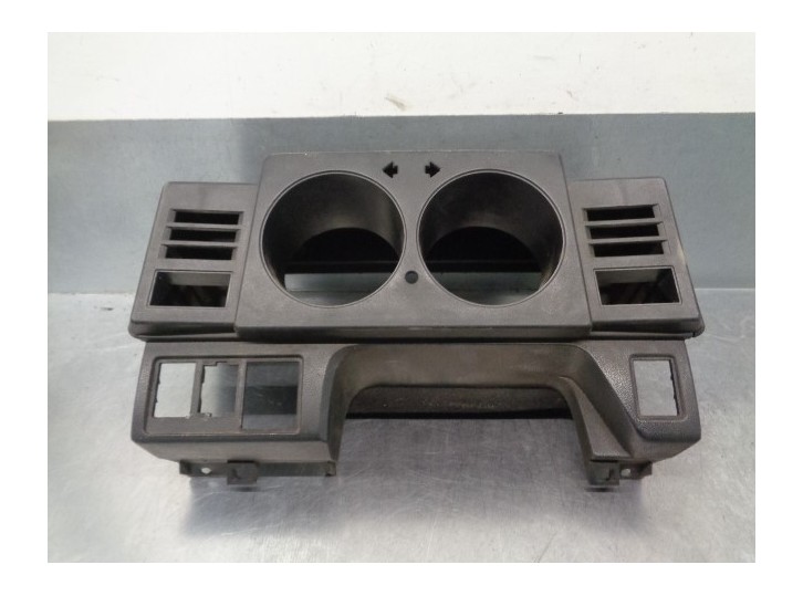 Recambio de embellecedor cuadro para daihatsu rocky todoterreno referencia OEM IAM 5541287610030 5541187603 