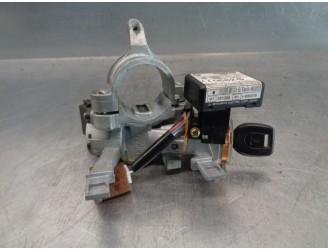 Replacement ignition switch for Mitsubishi Space Runner (N60) 2.0 i GLX (I) OEM IAM reference 337860 MR329406 